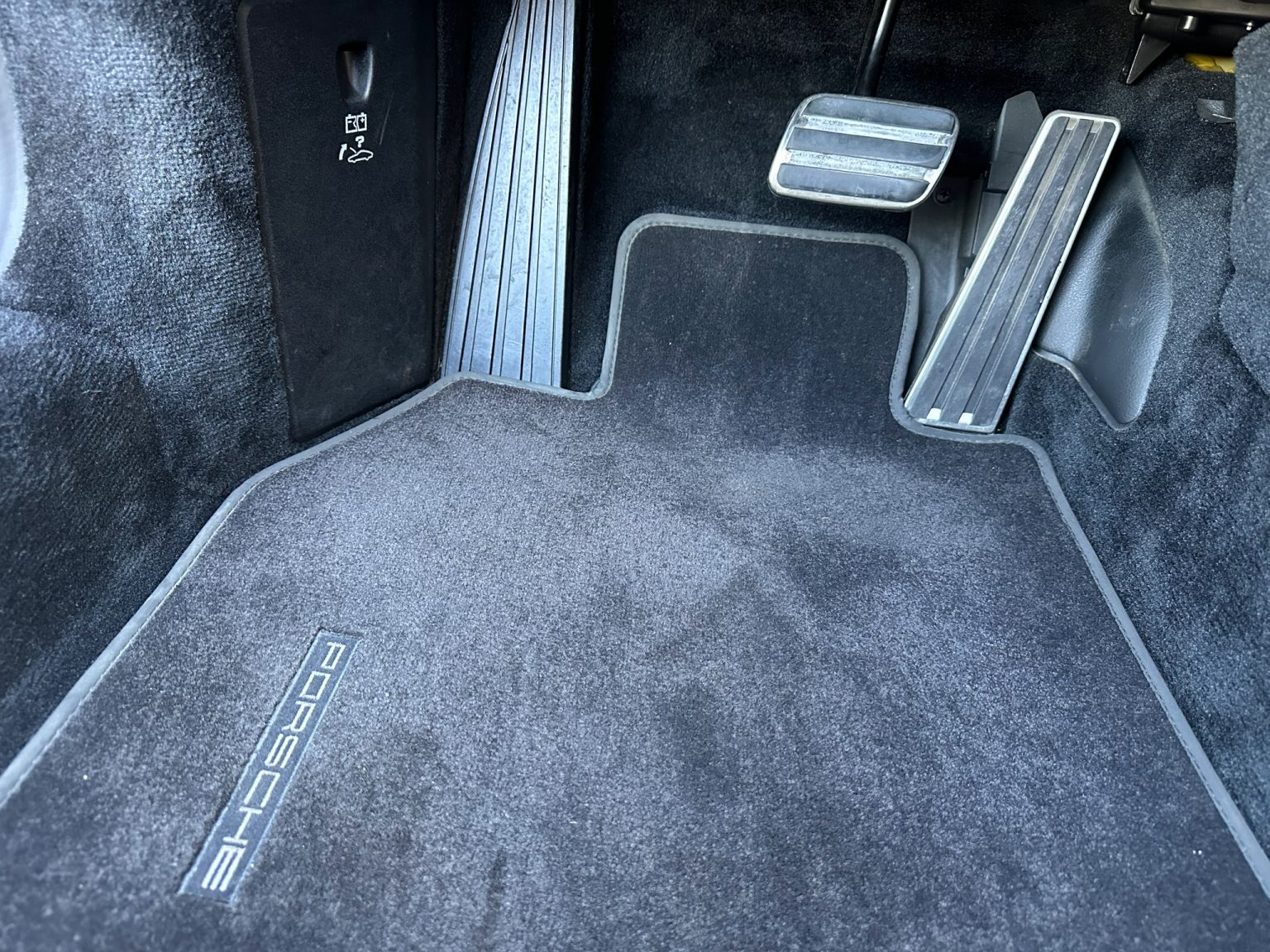 BaT 2011 Yellow Porsche 911 Cab 4183