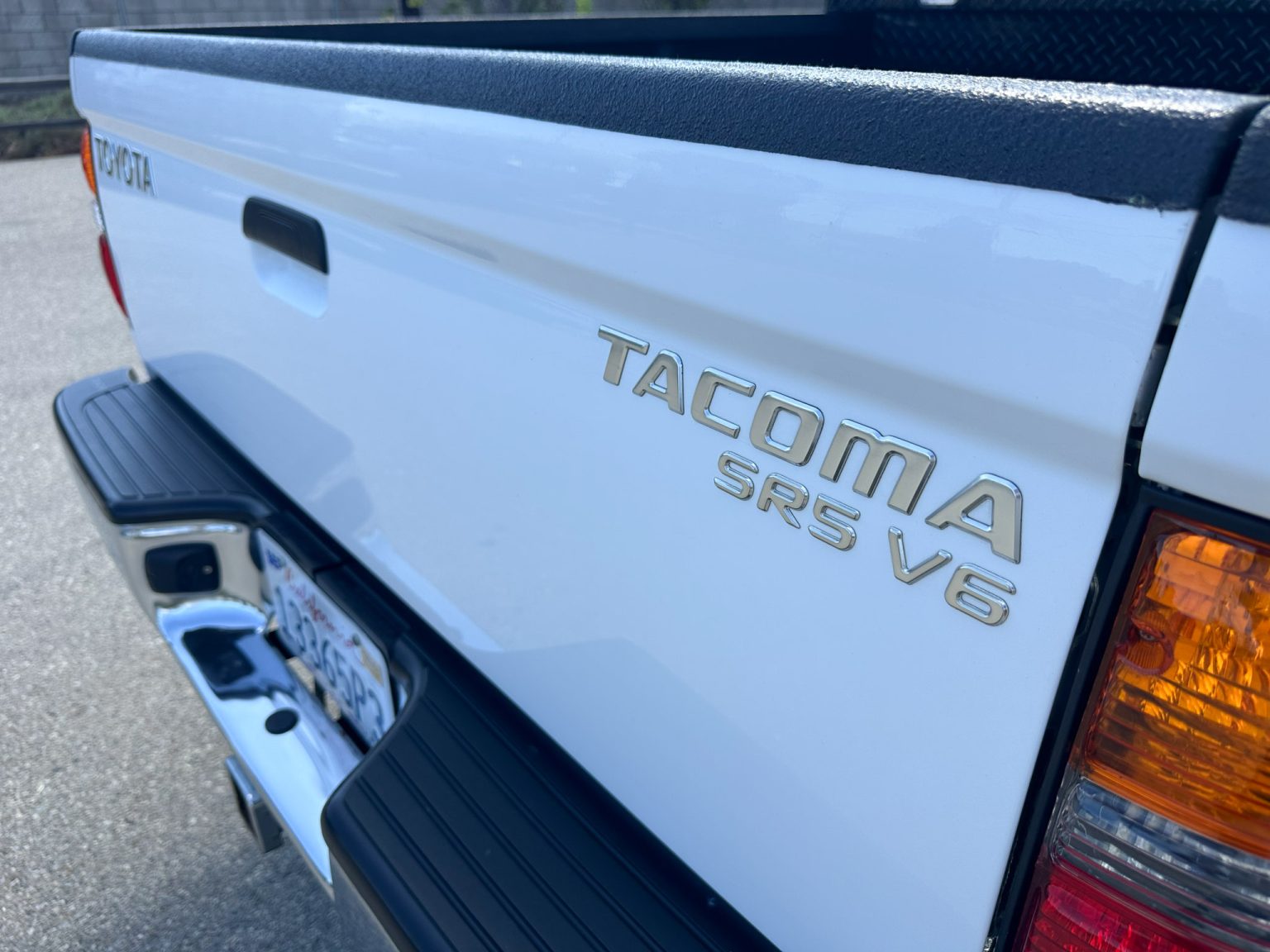 BaT 2002 Toyota Tocoma SR5 V6 Pickup 8290