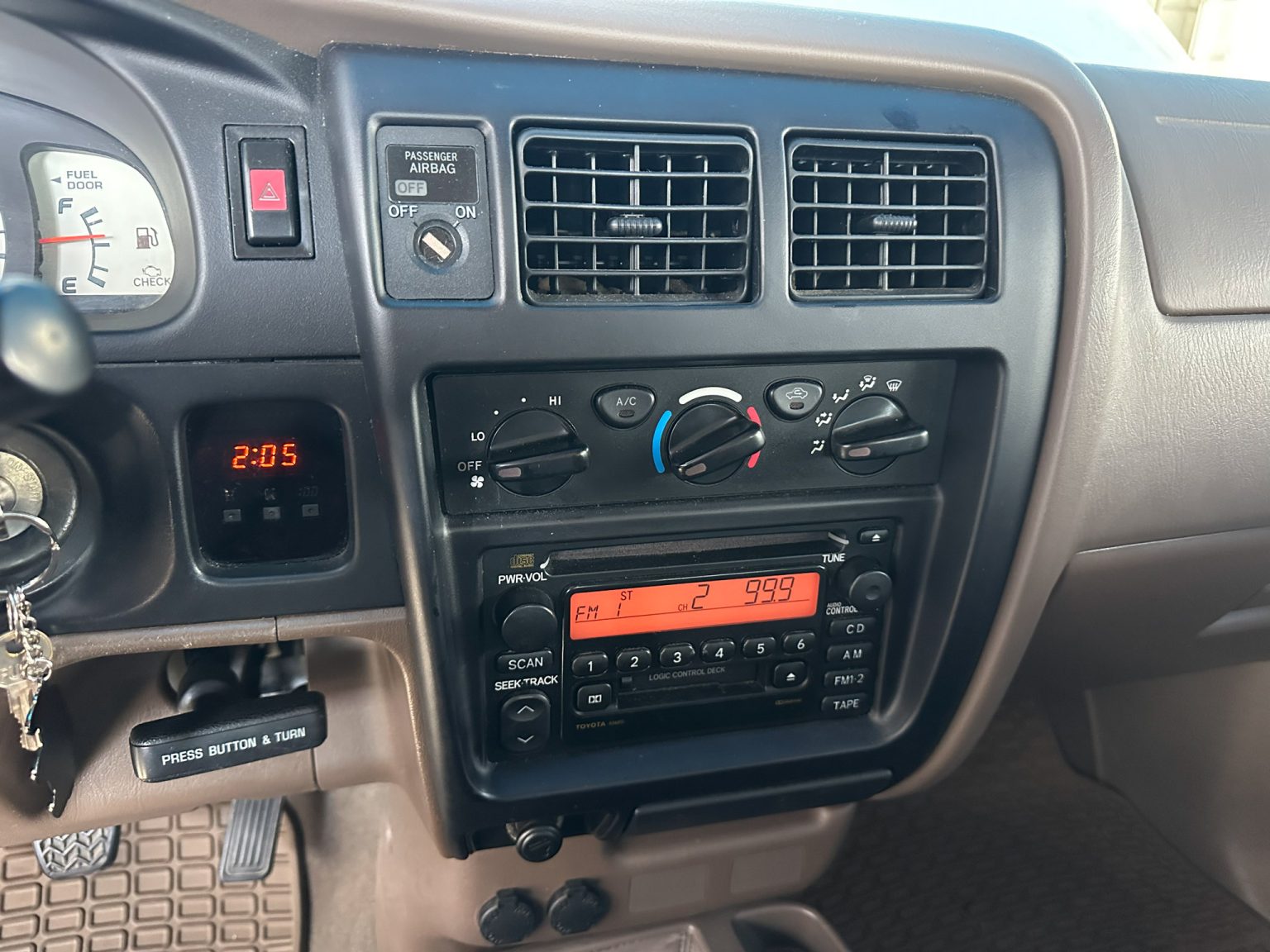 BaT 2002 Toyota Tocoma SR5 V6 Pickup 8321