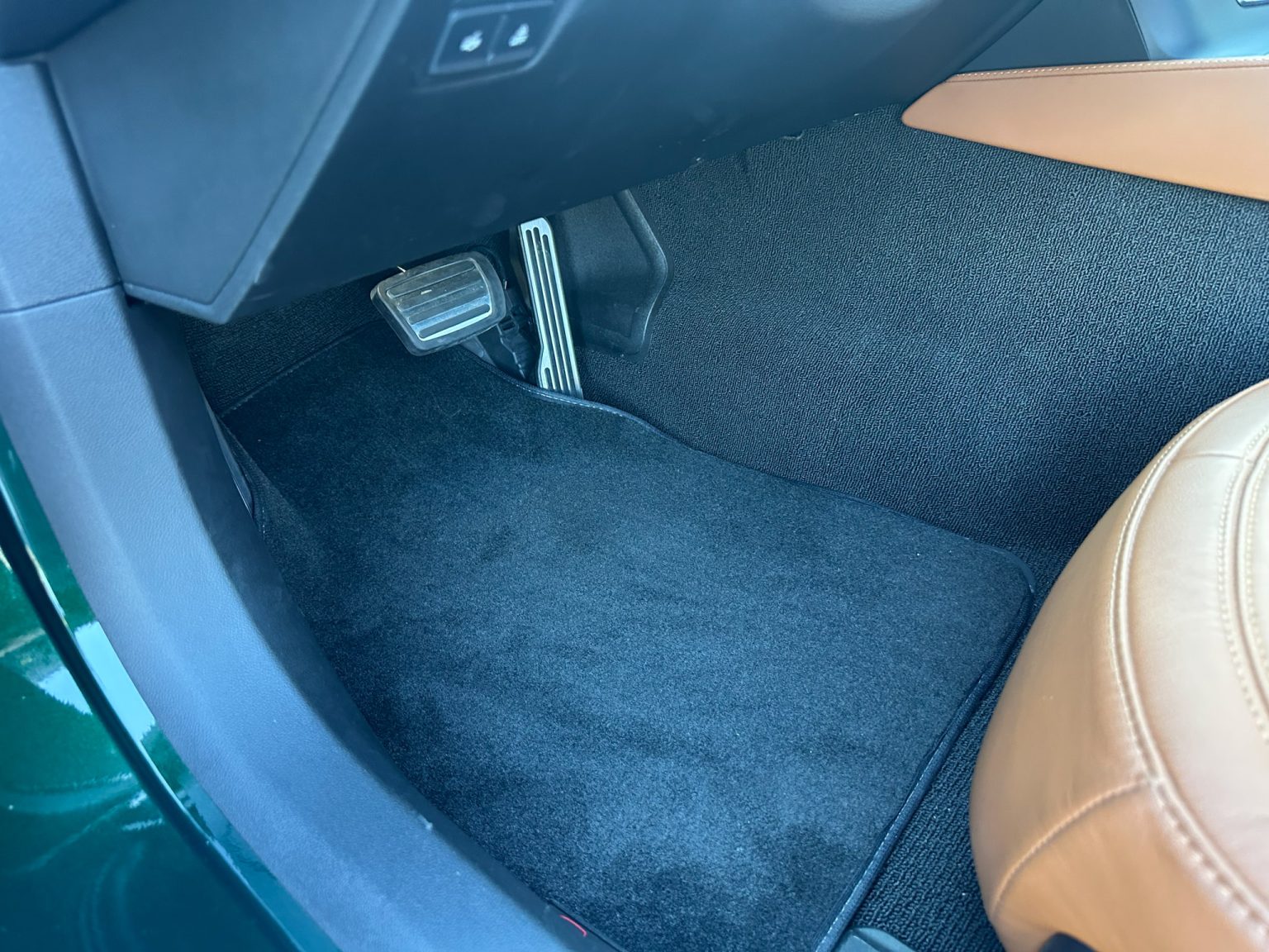 BaT 2014 Lime Rock Green Corvette Convertible 8055